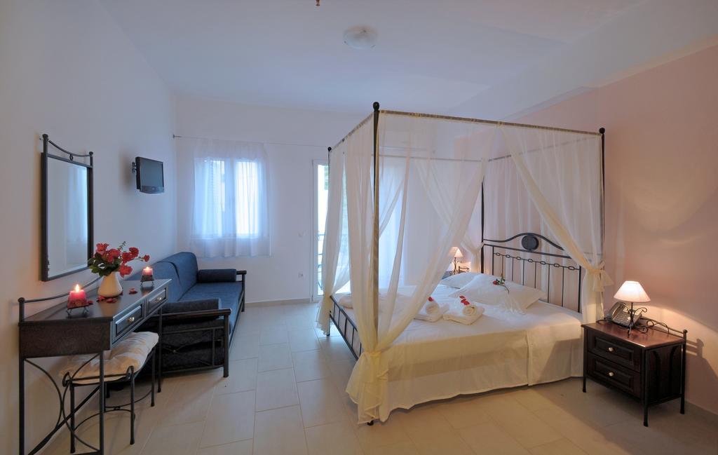 Aparthotel Anatoli 3*